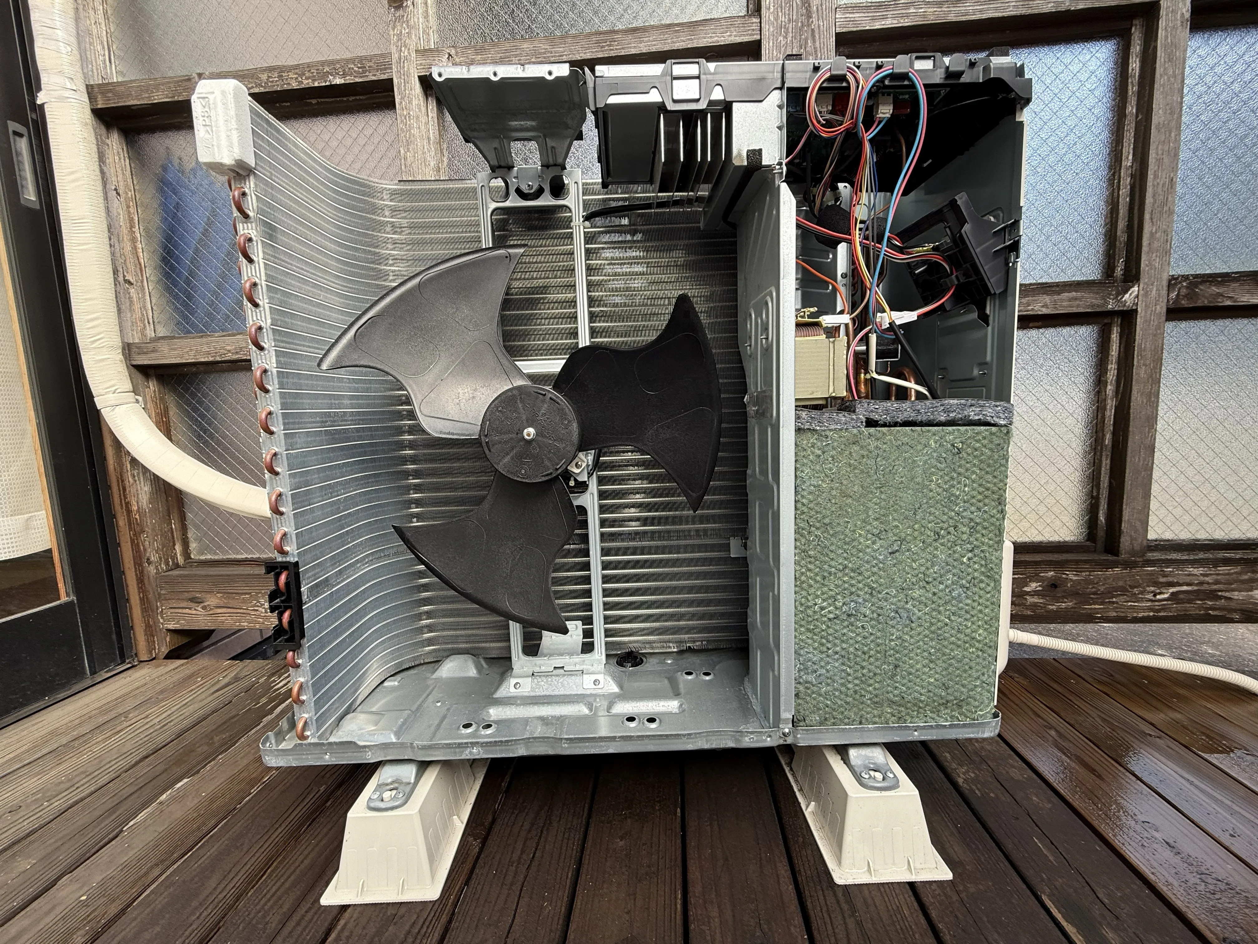 山猫美掃舎　エアコンクリーニング　　　　室外機　洗浄後